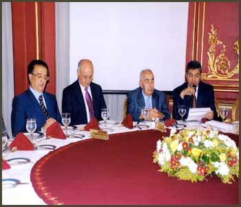 حفل تكريم المهندس عادل الموزى-02